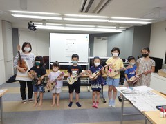 夏休み特別講座「ウクレレデコって弾いてみよ」【イベントレポート】（その3）